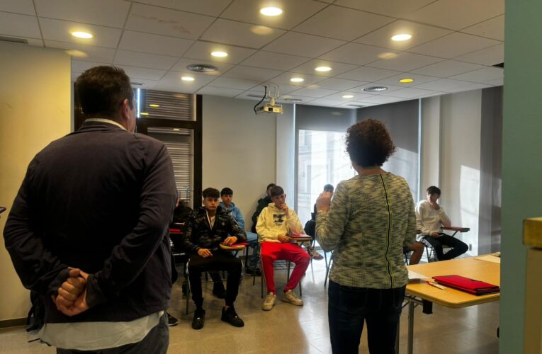 12 joves comencen el curs de polimantenidors a la Bisbal del Penedès