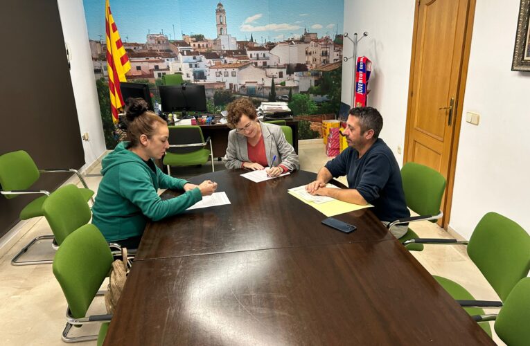 La nova tècnica de la Llar d’infants municipal l’Oreneta pren possessió del seu lloc de treball