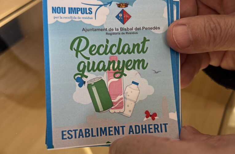 ￼Establiments on podeu bescanviar els vals de descompte de la màquina de reciclatge de begudes del Pavelló Esportiu Municipal