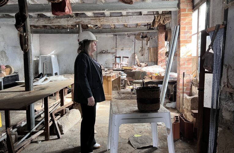 Comencen les tasques de buidatge i neteja de l’habitatge on va néixer el General Joan Romagosa