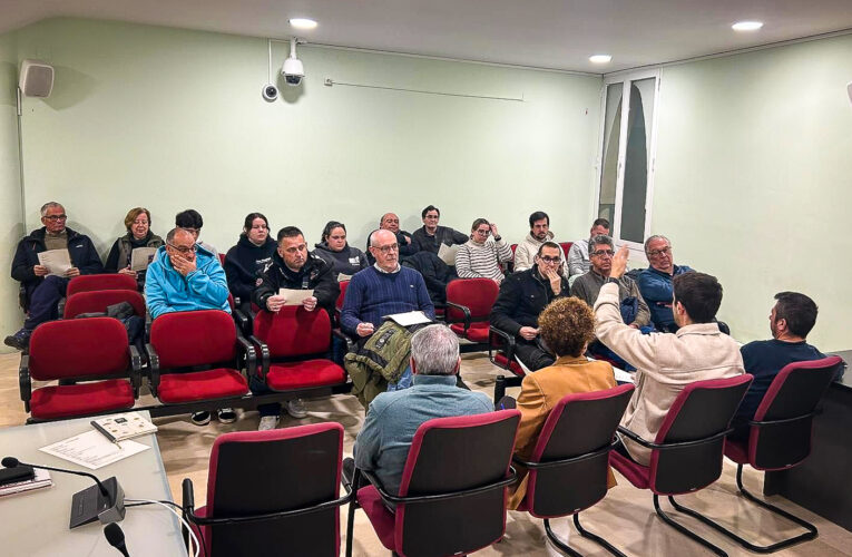 L’equip de govern i les entitats treballen en l’organització de la Festa Major 2025