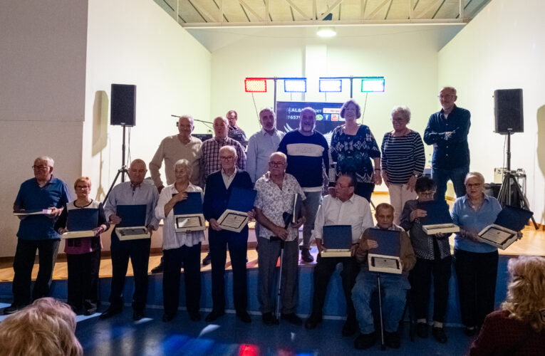 Ahir diumenge 26 d’octubre es va celabrar l’acte d’homenatge al soci de l’associació de la Gent Gran de la Bisbal del Penedès