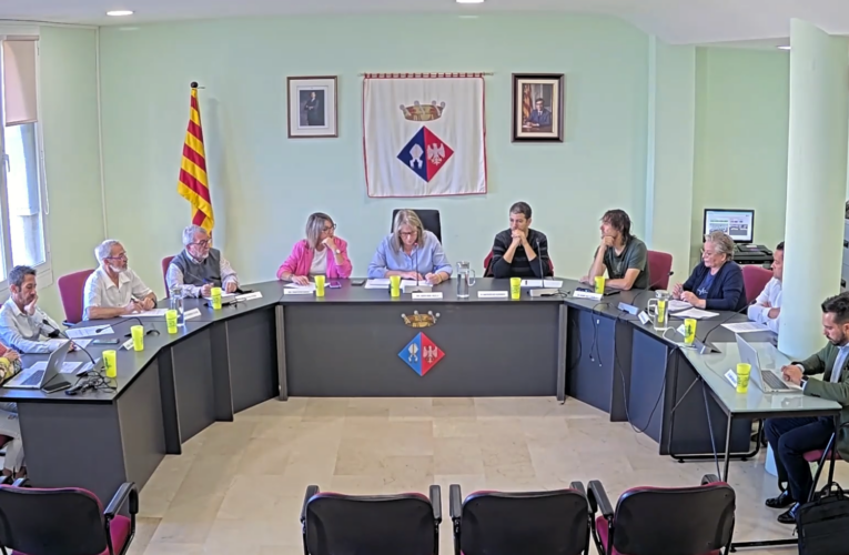 El 13 de maig es va celebrar un Ple extraordinari a l’Ajuntament de la Bisbal del Penedès